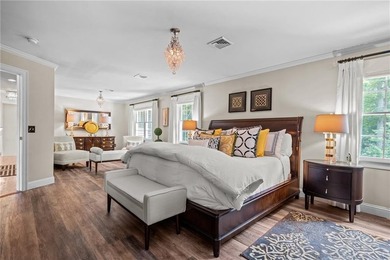 Welcome to Slocum Woods. This exceptional residence offers 4 - photo 25