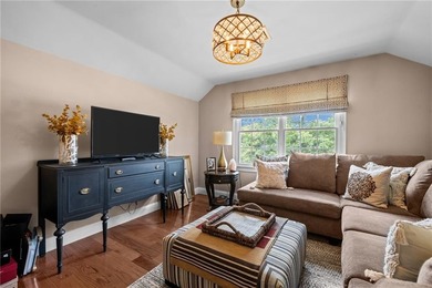 Welcome to Slocum Woods. This exceptional residence offers 4 - photo 32