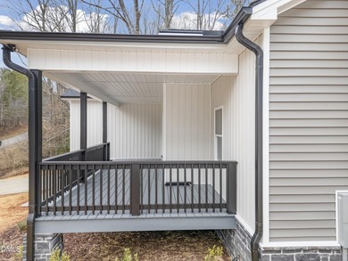 Beautifully crafted 3BR/2BA home set on a private lot in the - photo 33