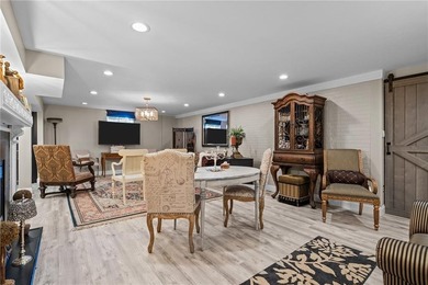 Welcome to Slocum Woods. This exceptional residence offers 4 - photo 37