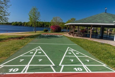 Beautifully crafted 3BR/2BA home set on a private lot in the - photo 38
