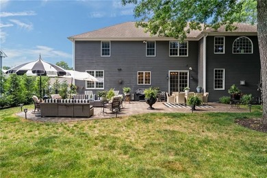 Welcome to Slocum Woods. This exceptional residence offers 4 - photo 42
