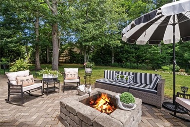 Welcome to Slocum Woods. This exceptional residence offers 4 - photo 43