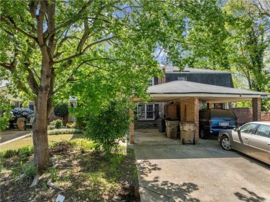 Lake Condo For Sale in Flowery Branch, Georgia