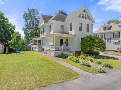 Lake Winnisquam Home For Sale in Laconia New Hampshire