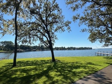 Lake Home For Sale in Gun Barrel City, Texas