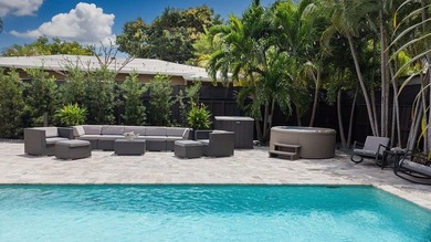Experience the perfect harmony of 1950s architectural soul and - photo 8