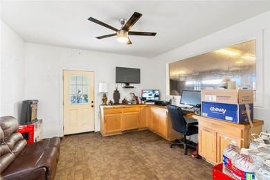 Located in Flour Bluff, this 3 bedroom, 2 bathroom home offers 7 - photo 21