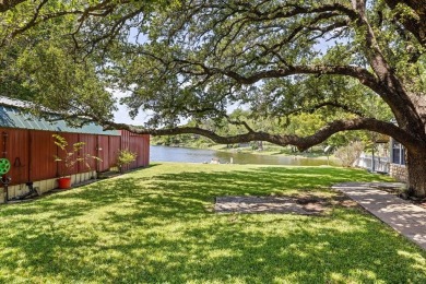 Waterfront Estate - New Year New Price 
This 2B 1B property