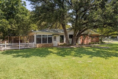 Waterfront Estate - New Year New Price 
This 2B 1B property