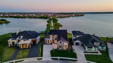 Lake Ray Hubbard Home For Sale in Heath Texas