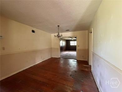 DON'T MISS YOUR OPPORTUNITY TO RESTORE THIS AMAZING BRICK HOME - photo 4