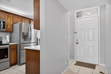 Wake up every day to a spectacular lake view! This beautiful - photo 3