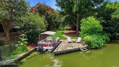 Located directly on the water in Lake Caroline, this beautifully - photo 4