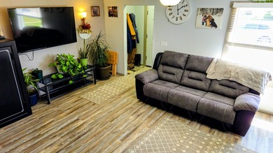 Immaculate 4 bedroom, 3 bathroom home located in the heart of - photo 5