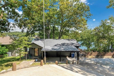 Lake Home Sale Pending in Hillsboro, Missouri