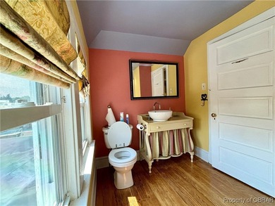 Perfect location for retail storefront, commercial, or great