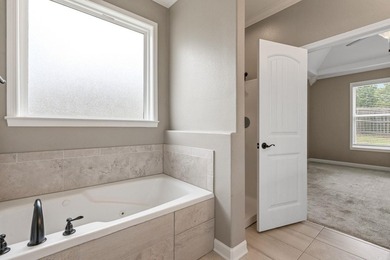 Built in 2019 and exceptionally well maintained, this 3-bedroom - photo 21