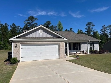 Welcome to this almost-new, beautifully maintained 3-bedroom - photo 1