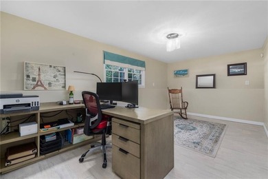 Well maintained raised ranch in the heart of North Kingstown - photo 27