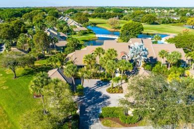 Lake Townhome/Townhouse For Sale in Wellington, Florida