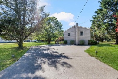 Well maintained raised ranch in the heart of North Kingstown - photo 33