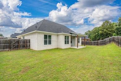 Built in 2019 and exceptionally well maintained, this 3-bedroom - photo 34
