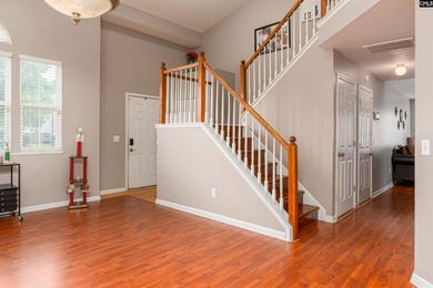 Welcome to 909 Murchison Drive! This spacious 3-bedroom, 2 - photo 12