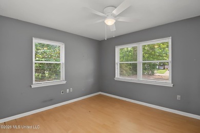 Welcome home! This updated 3-bedroom, 2-bathroom sits in a quiet - photo 17