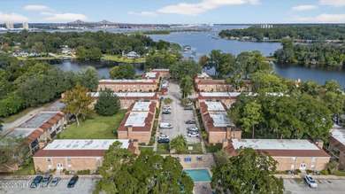 Modern condo living in classic Colonial Point, a riverfront - photo 32