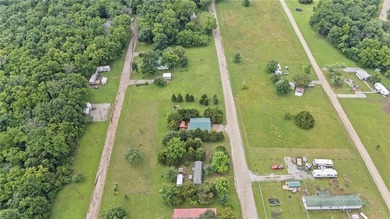 Meticulously Maintained Lake Cabin with Endless Potential! - photo 36