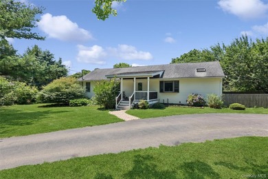 Nestled on a landscaped corner property in the heart of - photo 3