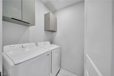 Welcome to your dream home in Cape Coral, Florida! This stunning - photo 11