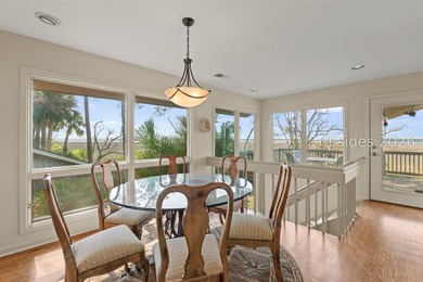 A Rare Point Comfort Peninsula Property. Tucked away on one of - photo 14