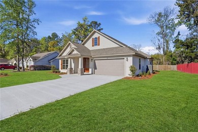 This beautiful 3 bedroom, 2 bathroom home with a double garage - photo 2