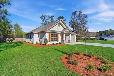 This beautiful 3 bedroom, 2 bathroom home with a double garage - photo 3