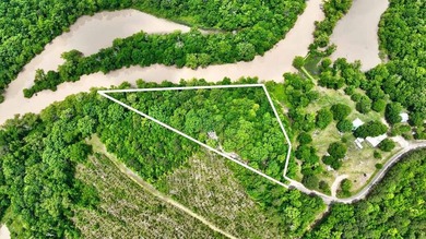 2.97 acre lot nestled on the banks of beautiful Lake Sinclair - photo 1