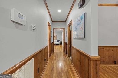 AMAZING POTENTIAL !!! Prime location directly on Jefferson - photo 5