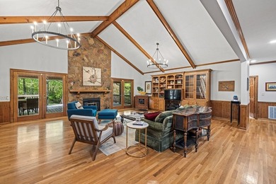 AMAZING POTENTIAL !!! Prime location directly on Jefferson - photo 8