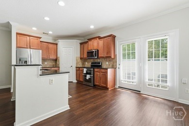 GATED COMMUNITY TOWNHOUSE READY FOR MOVE-IN. LOVELY PLACE TO - photo 8