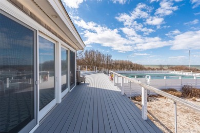 Beautiful, expansive soundfront retreat offering rare, direct - photo 13