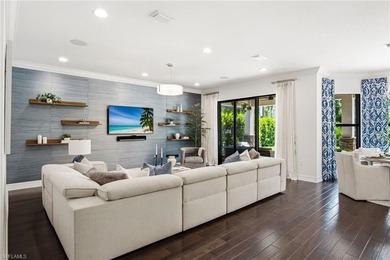 Luxury Naples living awaits in this rarely available and highly - photo 13