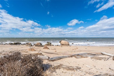 Beautiful, expansive soundfront retreat offering rare, direct - photo 15