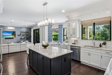 Luxury Naples living awaits in this rarely available and highly - photo 16