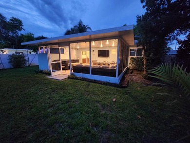 WPB/PALM BEACH GARDENS border! Perfectly designed for couples - photo 17