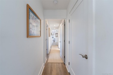 Beautiful, expansive soundfront retreat offering rare, direct - photo 28