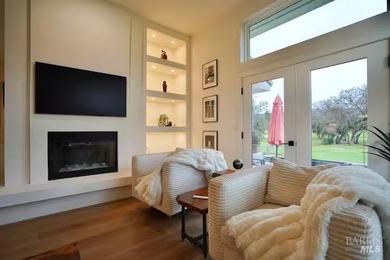 Experience refined Napa Valley living in this beautifully - photo 10