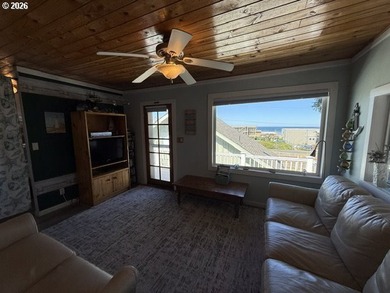 Welcome to your fully furnished Oregon Coast getaway with an - photo 7