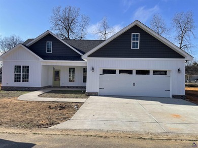 (private lake, pond, coastal) Home For Sale in Cochran Georgia