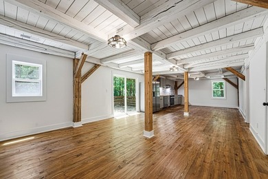 Looking for space for a large family or the perfect in-town - photo 9